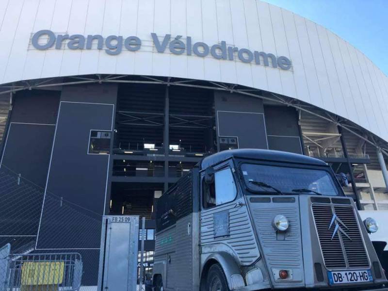 Privatisation Food Truck pour événementiel atypique : Le panier à salade à Marseille/PACA