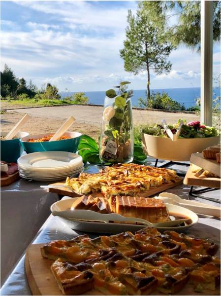 cantine pour équipe technique lors d'un backstage d'évènement