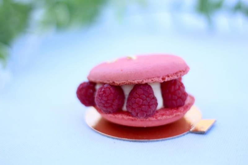 plateaux repas en livraison marseille traiteur côté sud events - Macaron framboise