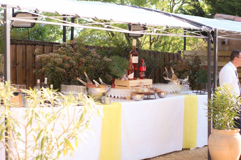 mariage à ventabren cocktail dinatoire par le panier à salade