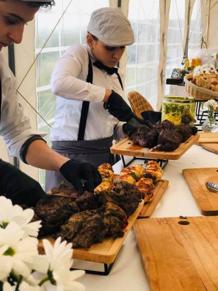 La découpe des viandes du barbecue brésilien