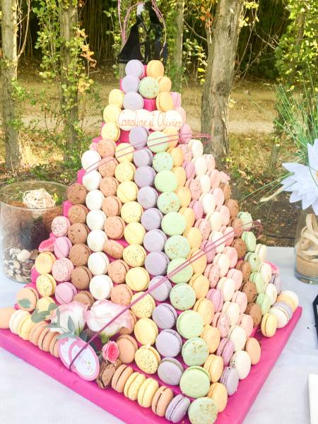 pièce montée de macarons de caroline bouc bel air partenaire panier à salade